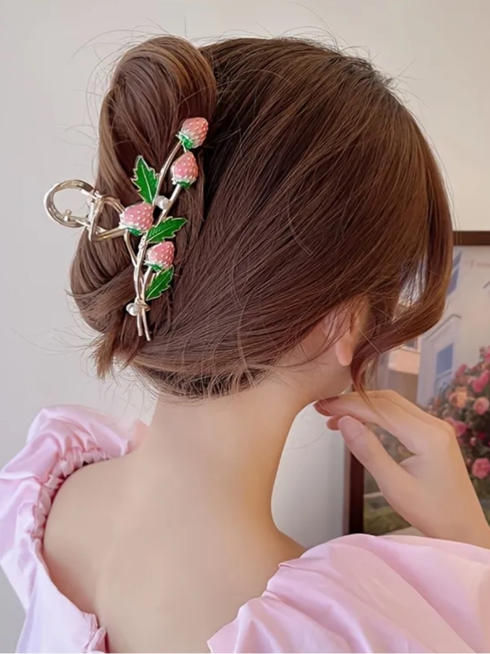 🍓2 for 10🍓 Strawberry Vine Gold-Tone Hair Clip - Pink & Green